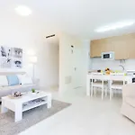 Litoral Mar Dream 17, Front, Free Wi-fi, Private Parking, Pool Apartamento *