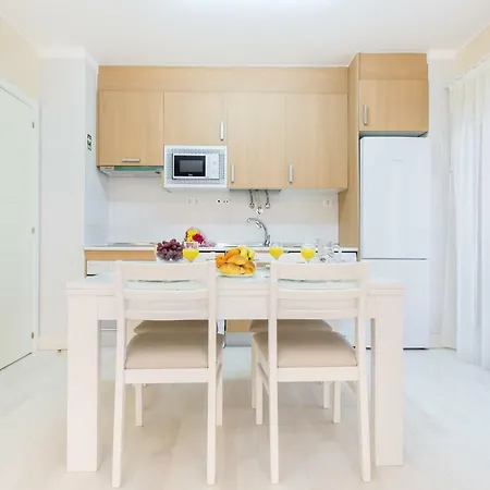Litoral Mar Dream 17, Front, Free Wi-fi, Private Parking, Pool *